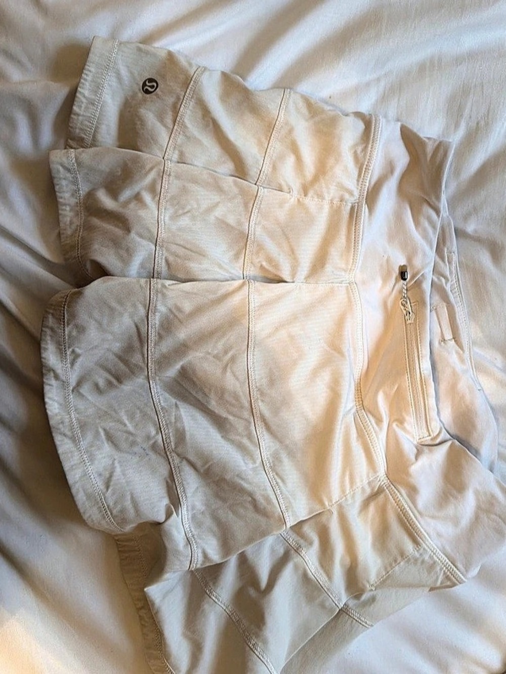 lululemon White Athletic skirt Like New